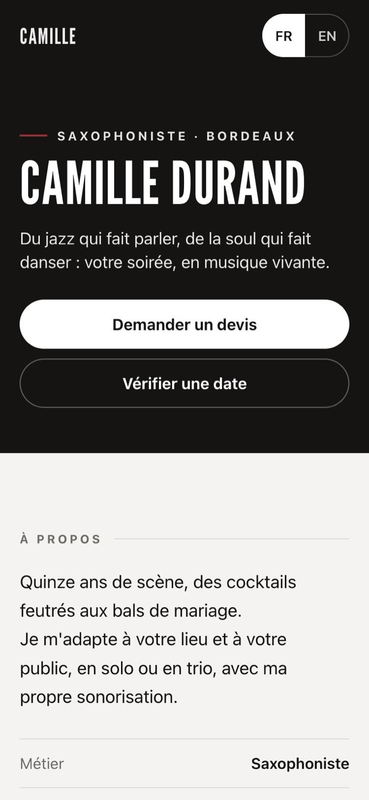 Une page vitrine d'exemple sur un téléphone